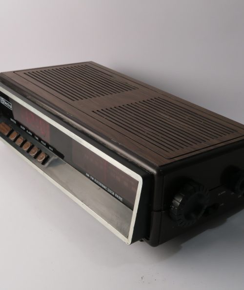 Reloj despertador digital