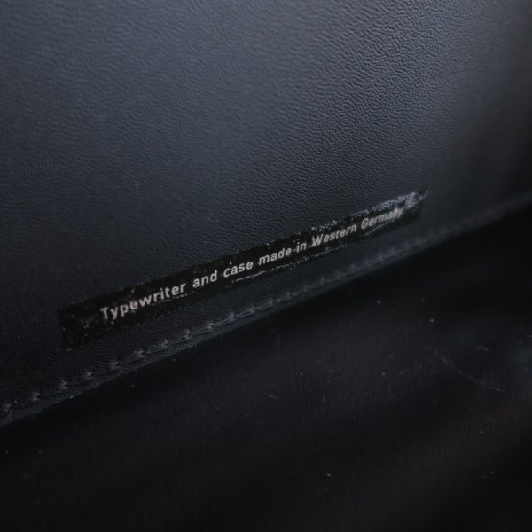 Olympia Traveller de luxe 1970 azul_14