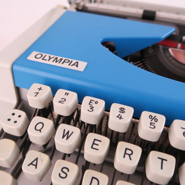 Olympia Traveller de luxe 1970 azul_9