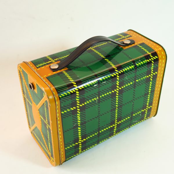 Lonchera metal grande verde con amarillo_7