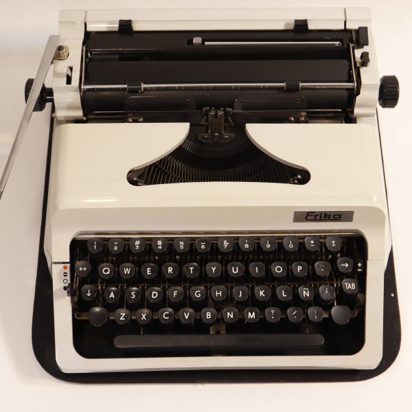 typewriter_erika_mod44_blanca_4