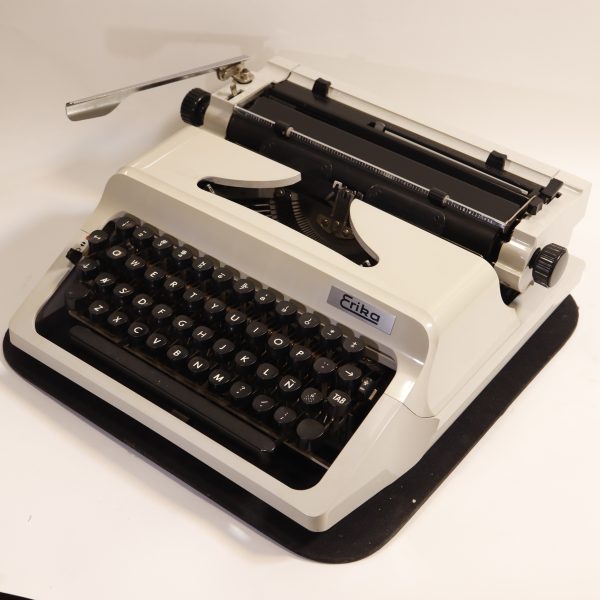 typewriter_erika_mod44_blanca_5
