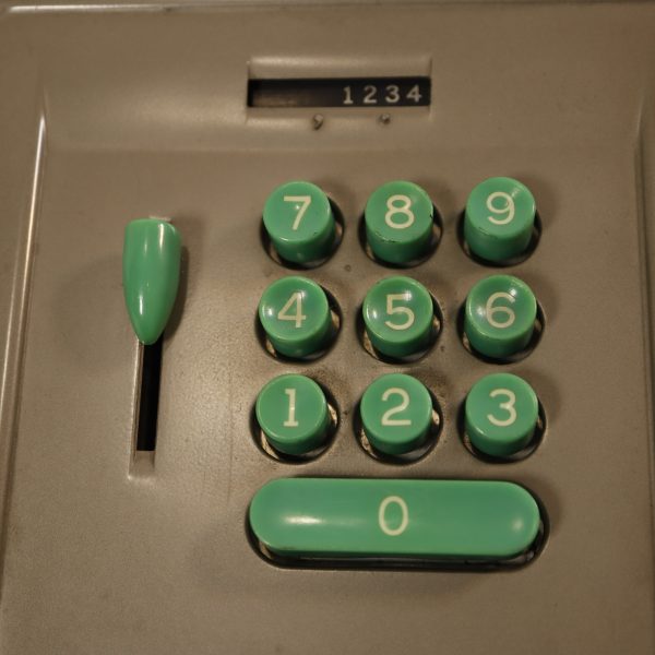 calculadora_victor_700_teclasverdes_7